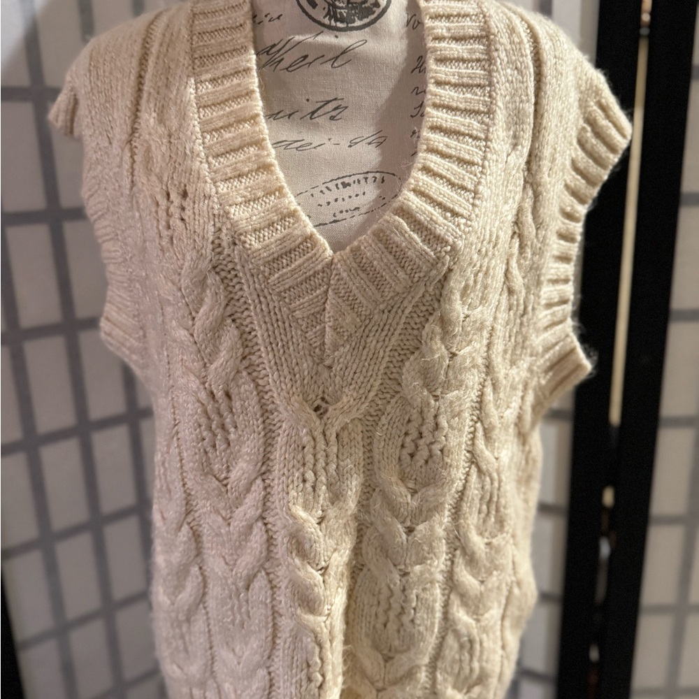 Mango Cream Cable Knit V-Neck Sweater